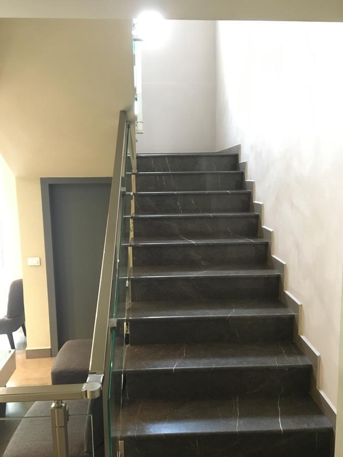 Soleo Hotel Tirana Zewnętrze zdjęcie