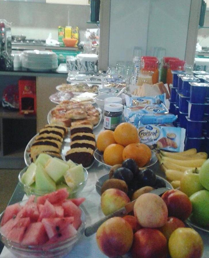 Soleo Hotel Tirana Zewnętrze zdjęcie
